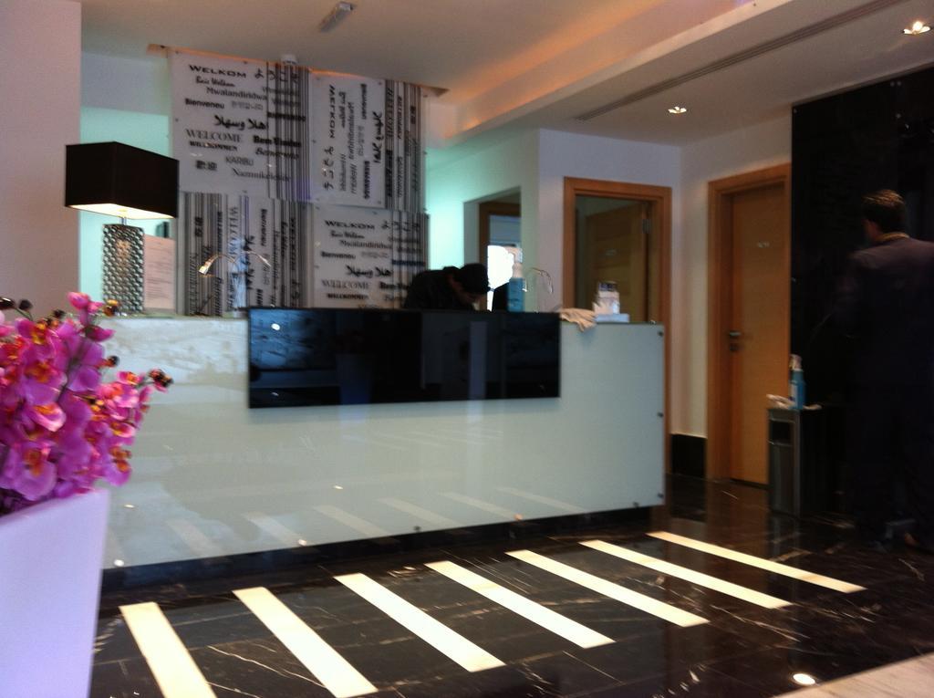 Crystal Hotel Amman Buitenkant foto