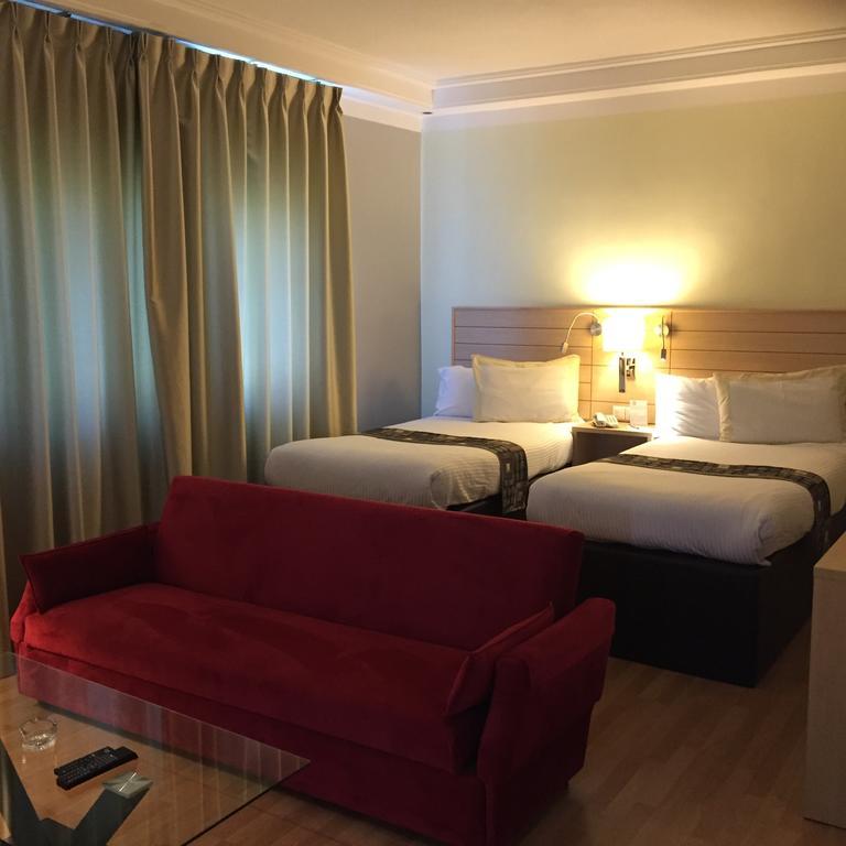 Crystal Hotel Amman Buitenkant foto