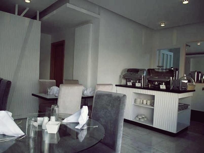 Crystal Hotel Amman Buitenkant foto