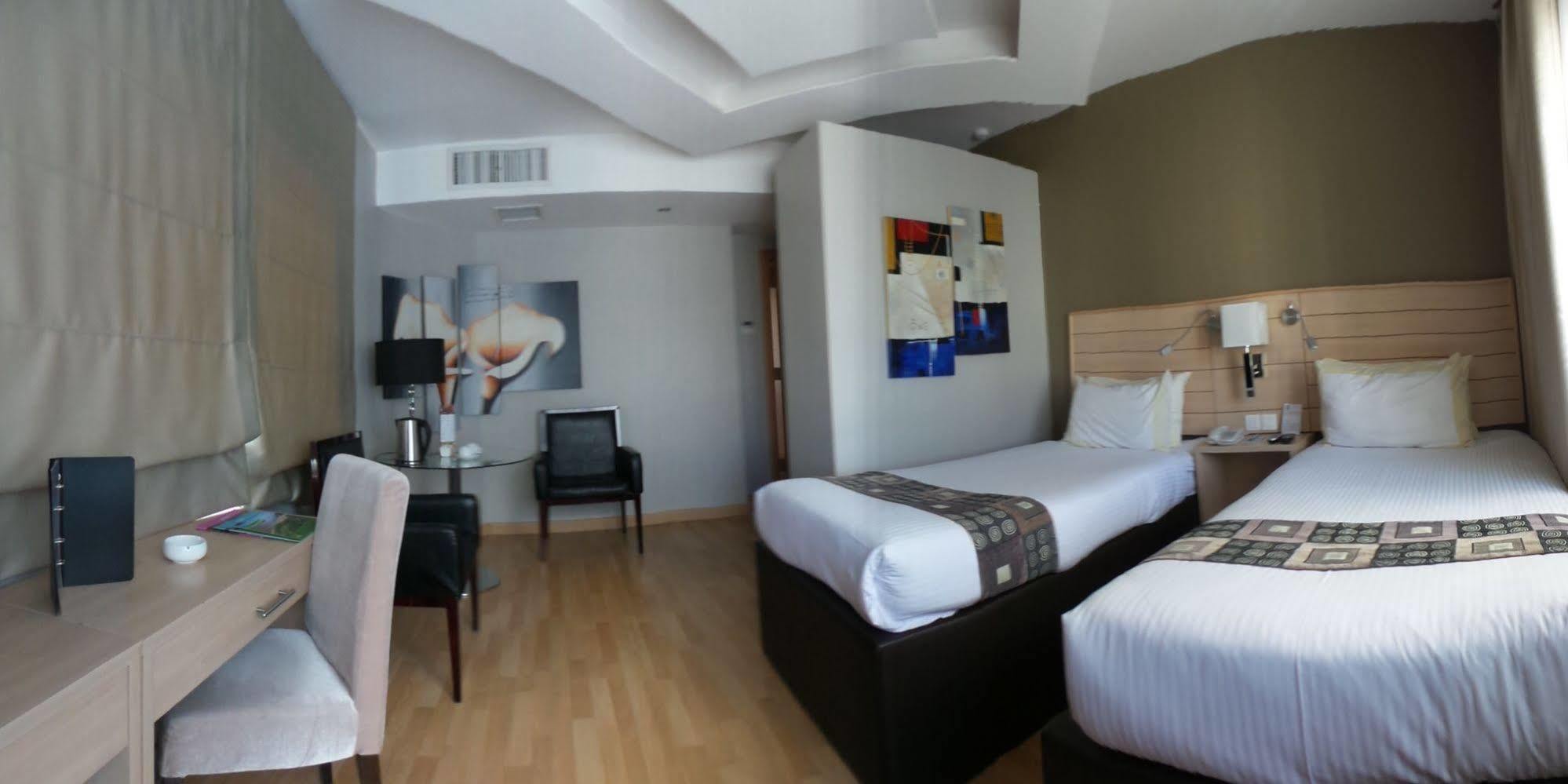 Crystal Hotel Amman Buitenkant foto